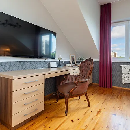 Cozy By The River Near Old Town Kaunas
