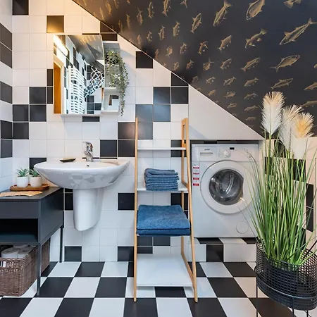 Cozy By The River Near Old Town Kaunas