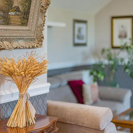 Апартаменты Cozy By The River Near Old Town