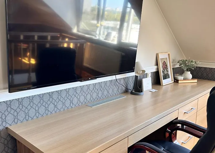 Lägenhet Cozy By The River Near Old Town