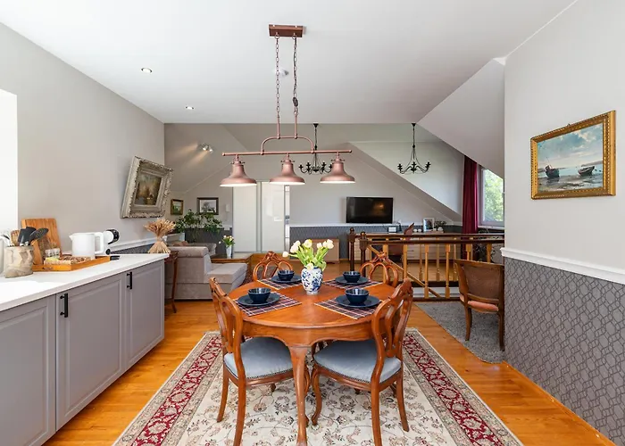 Cozy By The River Near Old Town Kaunas